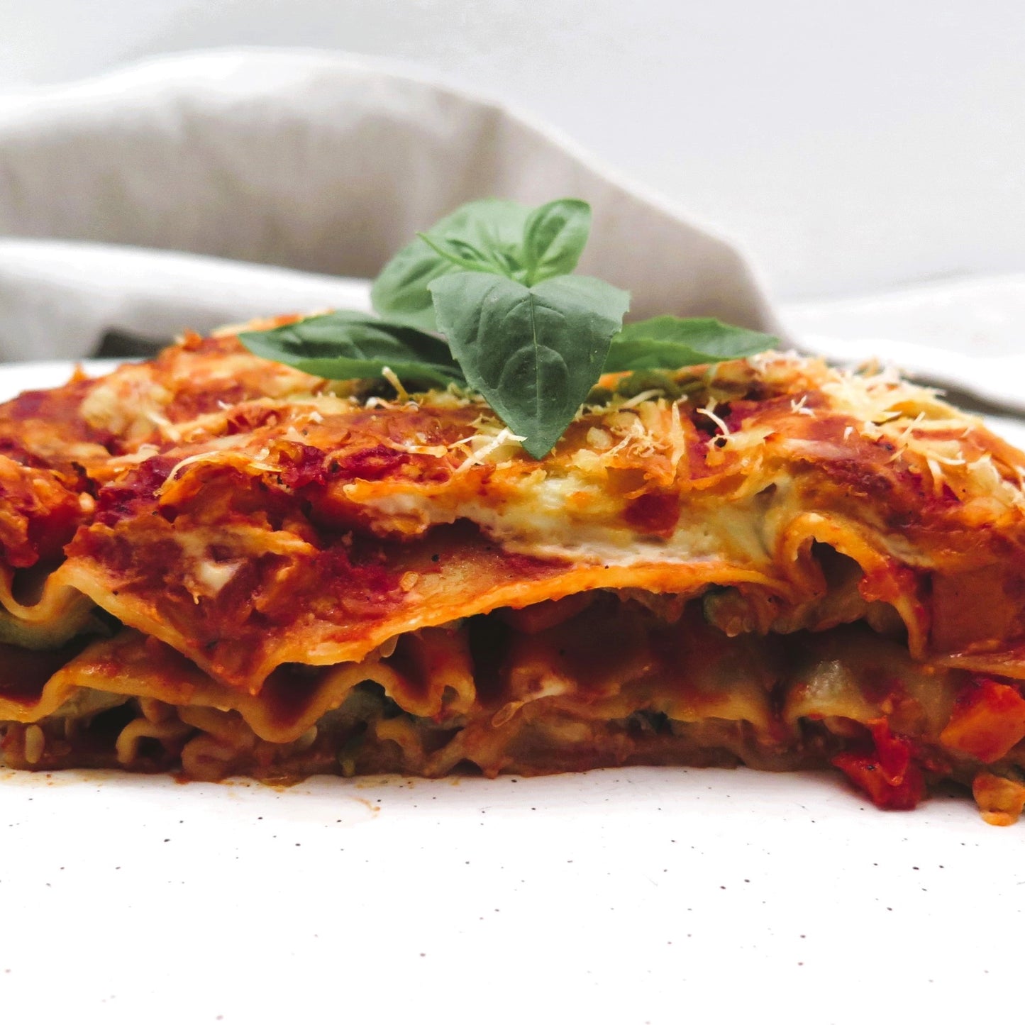 Zucchini and red capsicum lasagne
