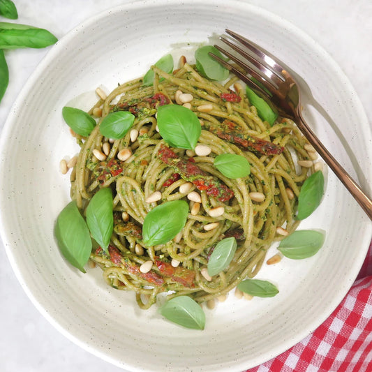 Pesto, pinenut and sundried tomato pasta