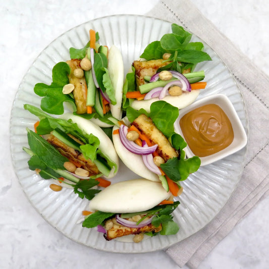 Vietnamese bao buns